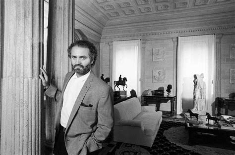 história de gianni versace|gianni versace cause of death.